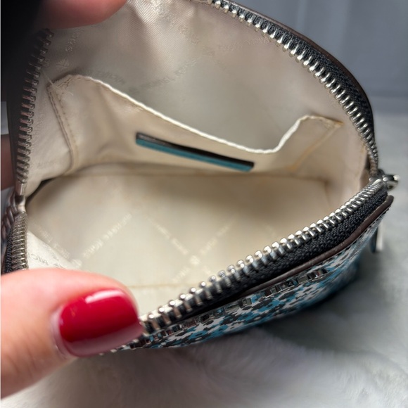 Michael Kors Jet Set Blue Floral Makeup Bag - Picture 7 of 7